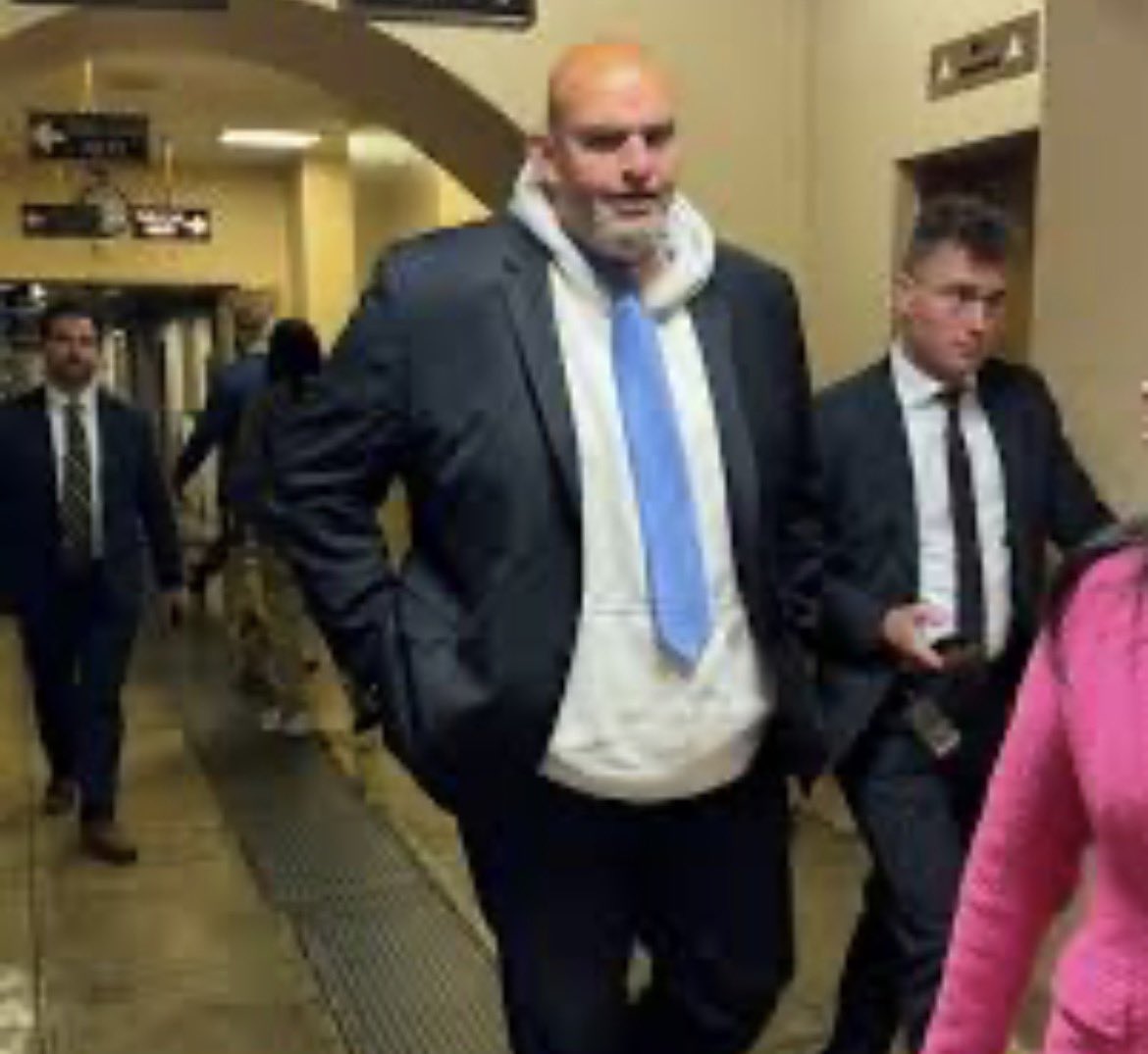 Chris 🇮🇪 🇻🇦 tweet media