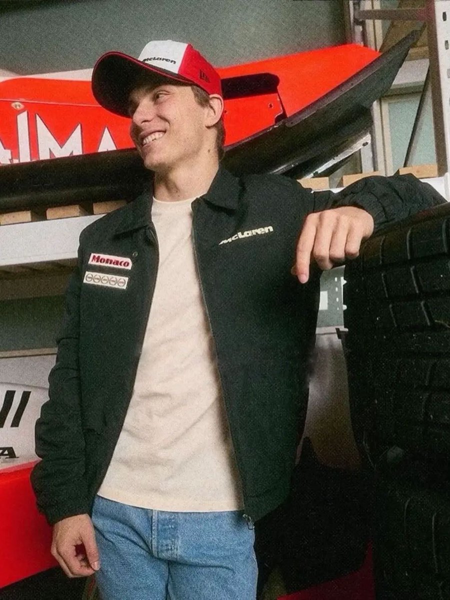 𝐬𝐚𝐫𝐚𝐡 tweet media