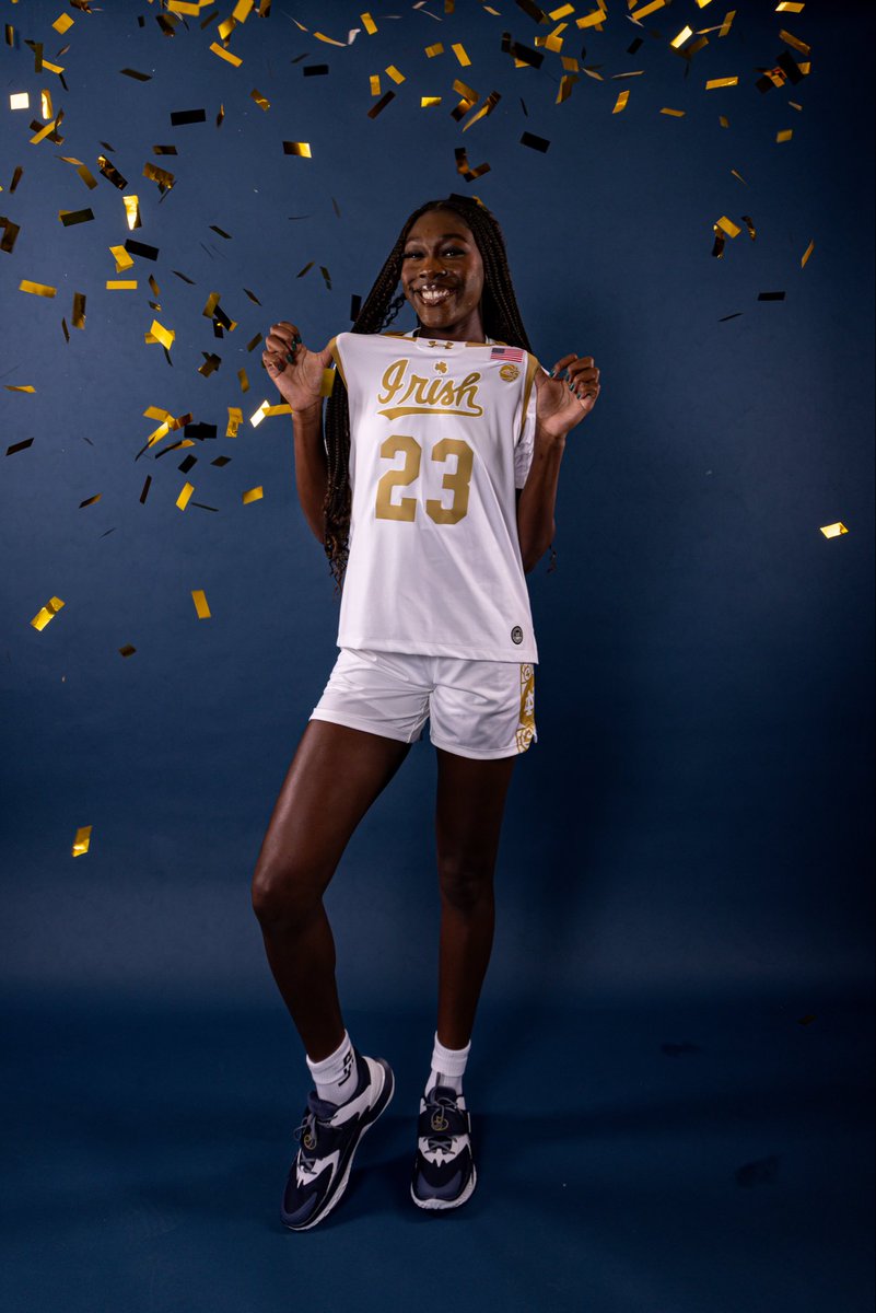 eve_long23's tweet image. GO IRISH??!🍀💚✨
#officialvisit #uncommitted 

Thank you so much to entire 
@ndwbb staff &amp;amp; players, and @IrishCoachIvey for a great visit!  #wbb