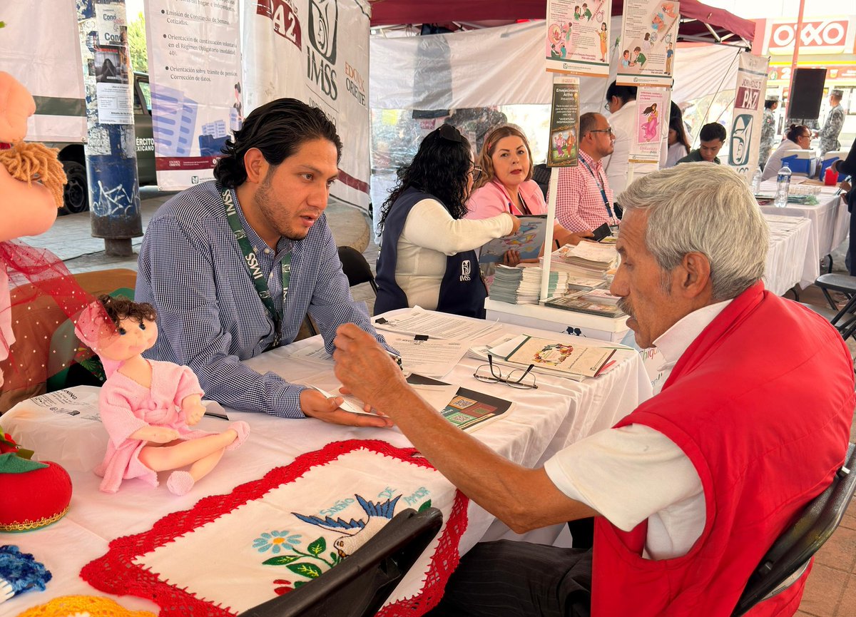 IMSSedomexote's tweet image. #IMSSEdomexOriente, te espera en las #JornadasDePaz este 29 y 30 de abril en el Parque Estrella de SARE en #Chicoloapan, estamos brindando servicios médicos y de orientación en un horário de 10 a 14 hrs.
¡No Faltes! ¡Te esperamos!