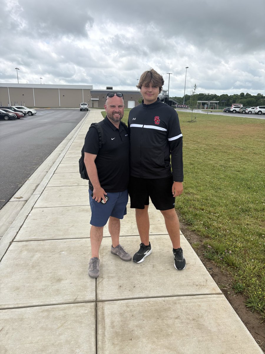 RhodeJJ's tweet photo. Thanks to @CoachBodie4  for coming by to visit! @WKURecruiting @WKUFootball @Coach_Helton https://t.co/4wZjhapVaG