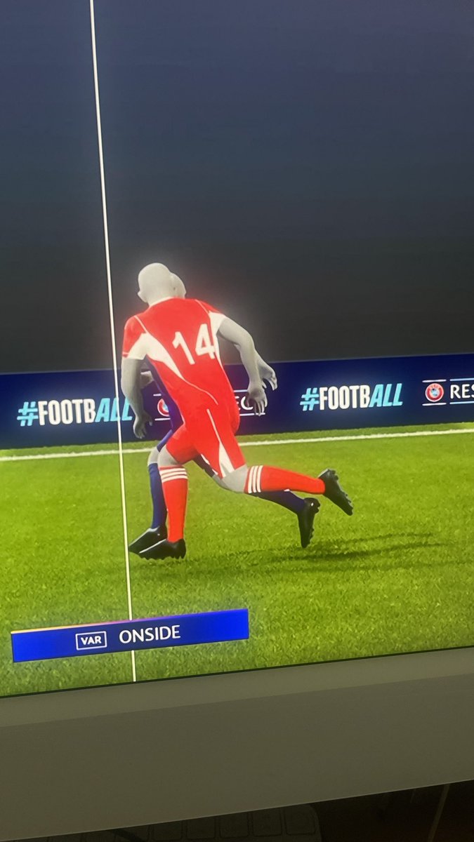 DANIEL GIRONÈS tweet media