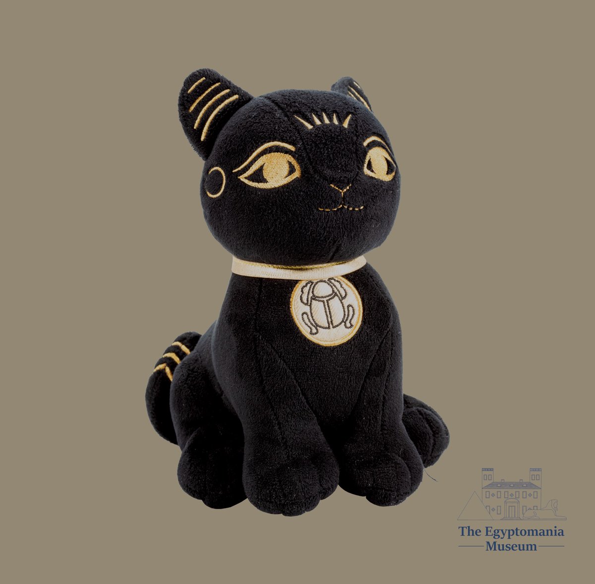 EgyptomaniaMuse's tweet image. Day 118 of #photoaday 

A modern children’s soft toy inspired by the ancient Egyptian cat goddess and designed exclusively for the @britishmuseum 
🐈‍⬛ 

#365days #365daychallenge #365photodaychallenge