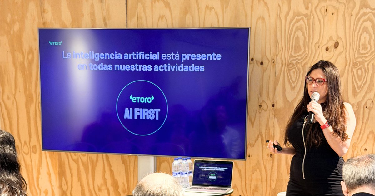 eToro España tweet media