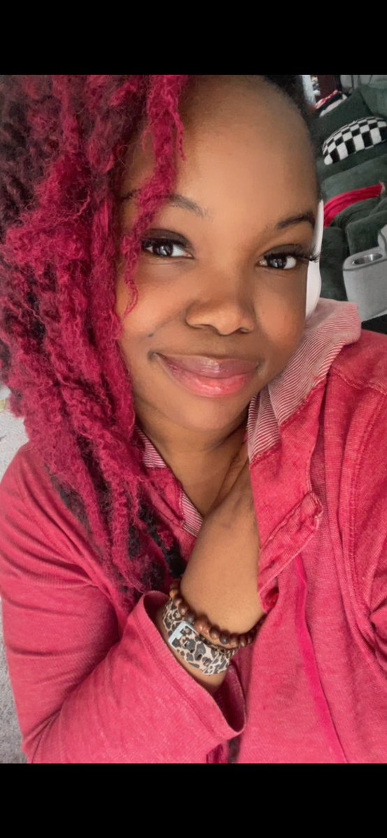 AshCash 🖤 tweet media