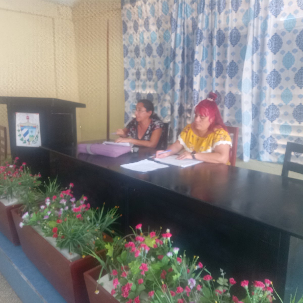 DayaliLabrada's tweet photo. Con el Proyecto Educativo "Di no a las Drogas "de la Secundaria Básica Abel Santamaria da inicio el grupo de Trabajo Preventivo de la Dirección General de Educación  con el objetivo de perfeccionar nuestra labor educativa preventiva. #HolguínSumandoVictorias. https://t.co/L3wQGsuLpR
