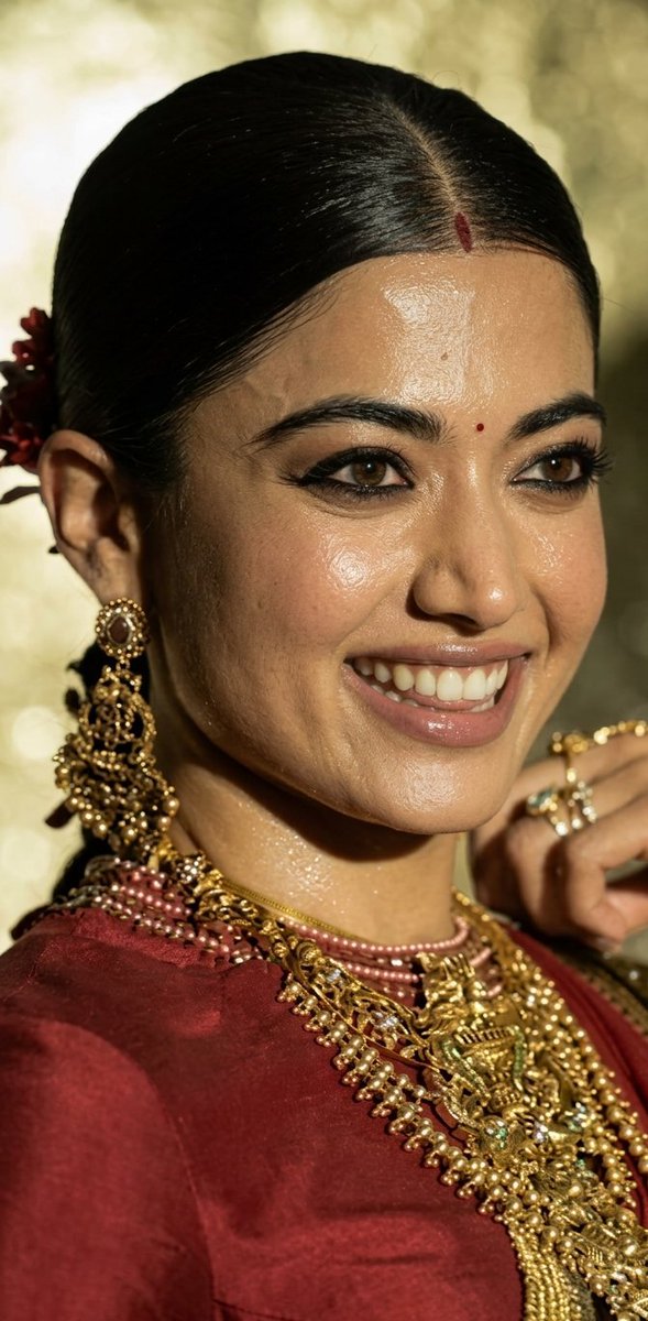 V (priya)^2 varrier tweet media