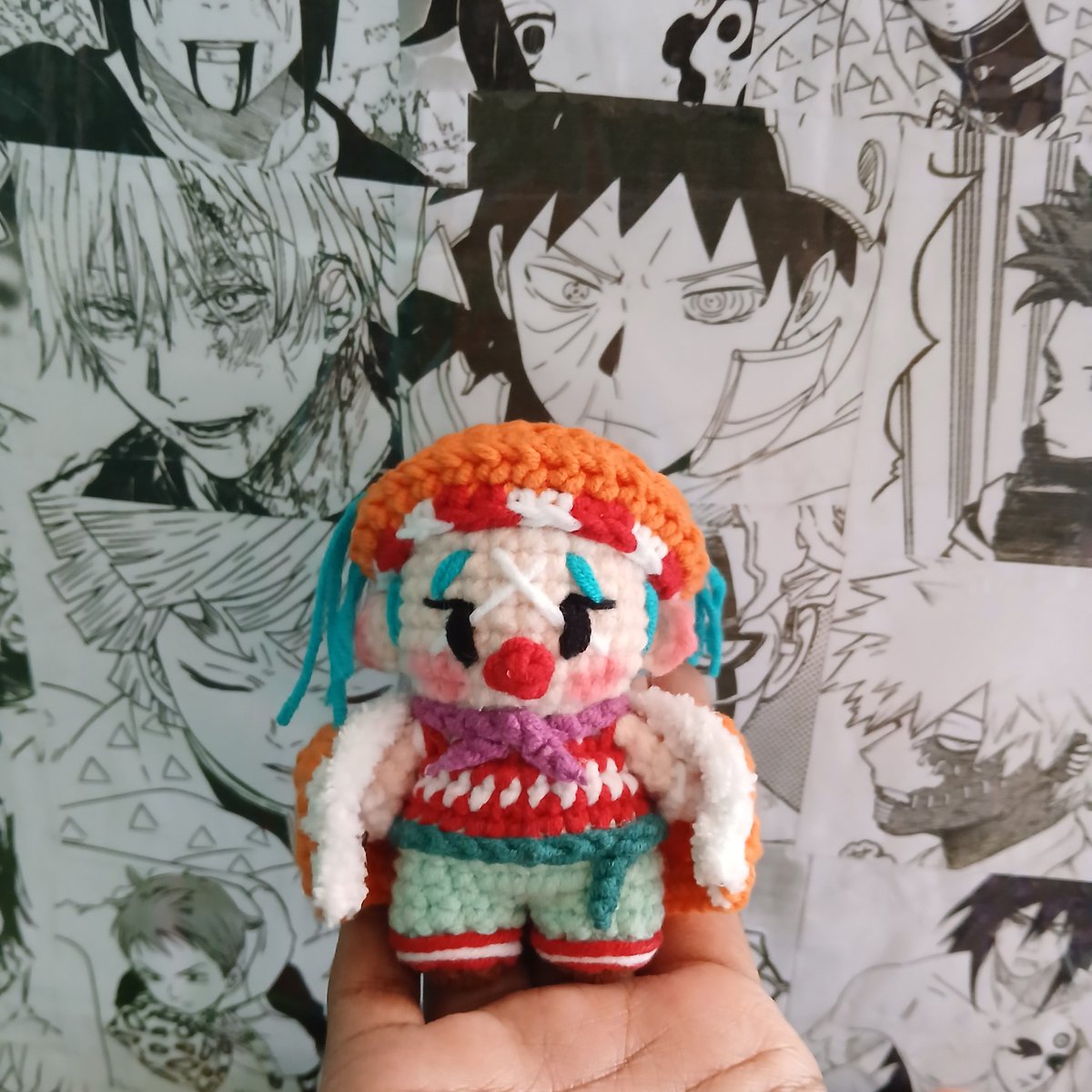 PRONTA ENTREGA DE CROCHÊ 🤓☝️

> Peças únicas em promoção 💲
> Pelúcias, chaveiros, toucas e  mini!!!
Segue o fio 🧶