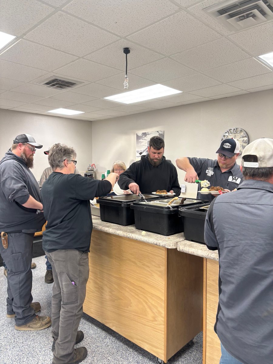 ArtsWayMfg's tweet photo. Another great company-wide meeting and lunch, catered by The Ranch. Lots of exciting things happening around Art's Way! https://t.co/FfUcIjAPlE