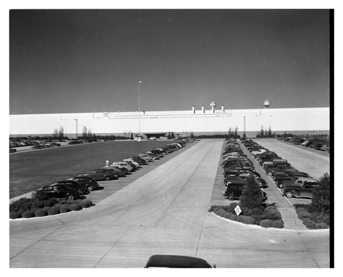 Chicotsky's tweet photo. In this month in 1942 — 100 days ahead of schedule — the first B-24 Liberator bomber rolled off the line at Consolidated Vultee's plant in west Fort Worth. By war's end, 30,000 workers had built 2,743 B-24s there. The plant still operates today as Lockheed Martin (TSHA, 2025). https://t.co/ho6bOkjc97
