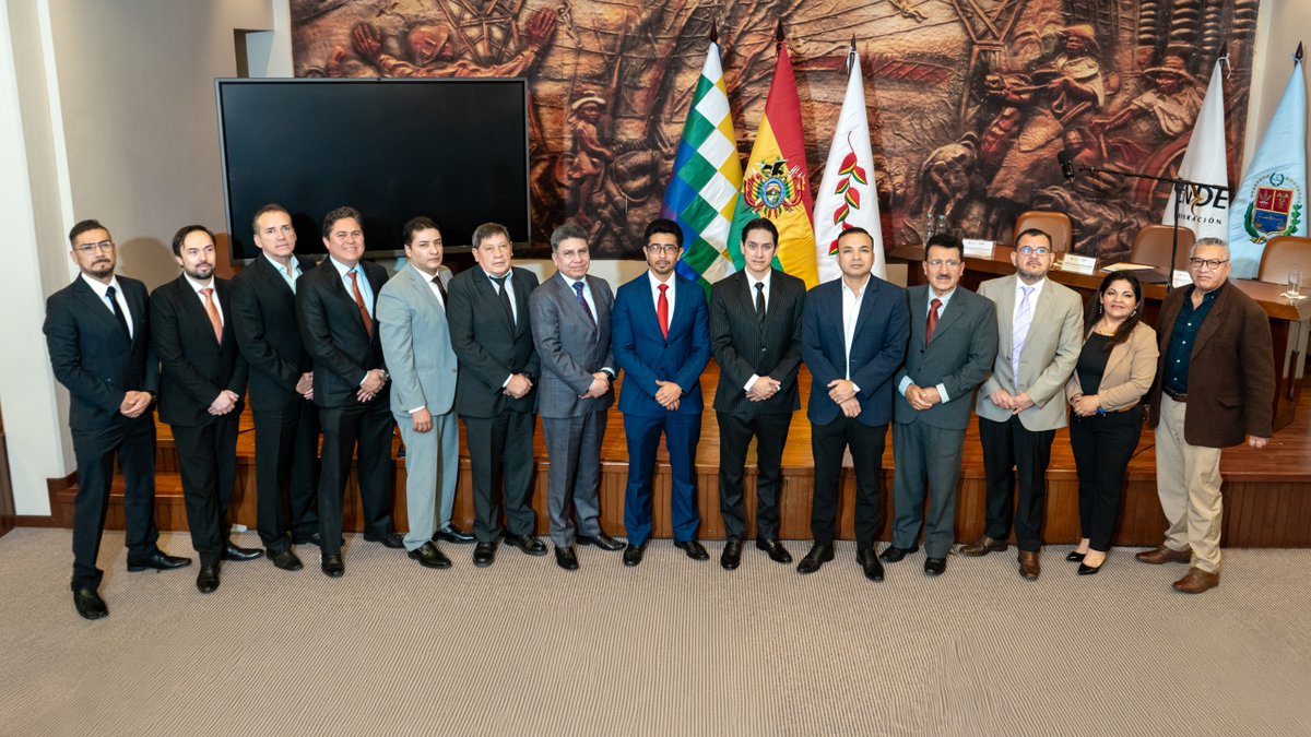 ENDE Corporación tweet media