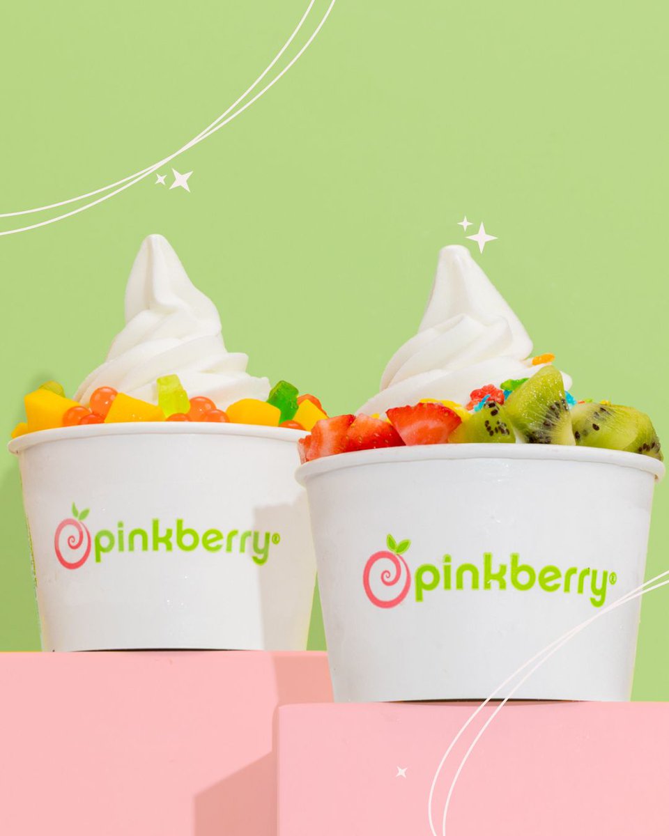 Pinkberry's tweet photo. Fruit meets candy, and the balance is SO right 😉🥝🧋🍓🍭🧸🥭 https://t.co/OZPefwm1qw
