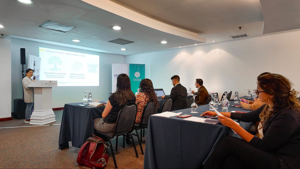 Economía Finanzas Ec tweet media
