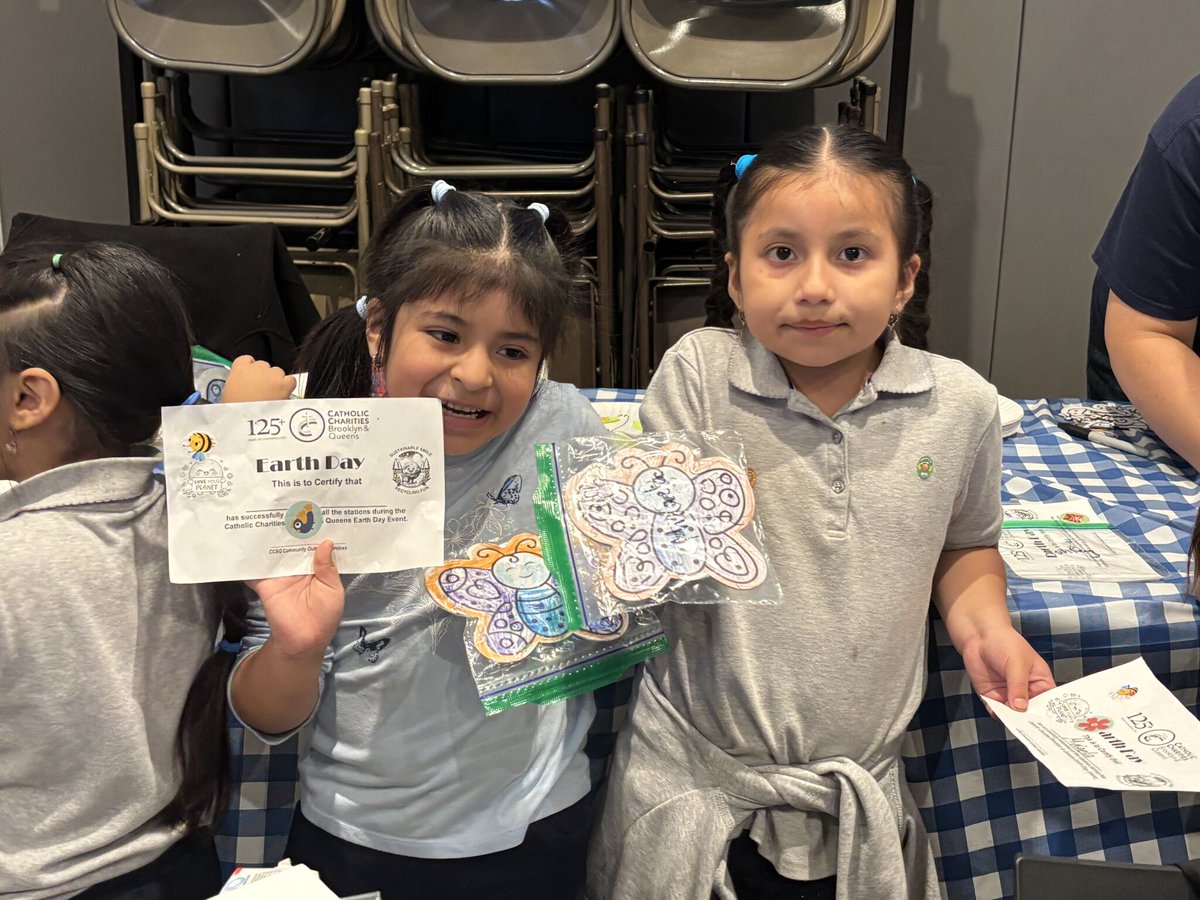 CathCharitiesBQ's tweet image. What an incredible day celebrating our planet! 🌎💚
#CCBQ's Community Outreach Services was thrilled to host a brand-new #EarthDay event at P.S. 280Q, where over 400 students jumped in on the fun! 🌱✨

#CCBQCares #BetheSolution #EarthDay2026 #Community