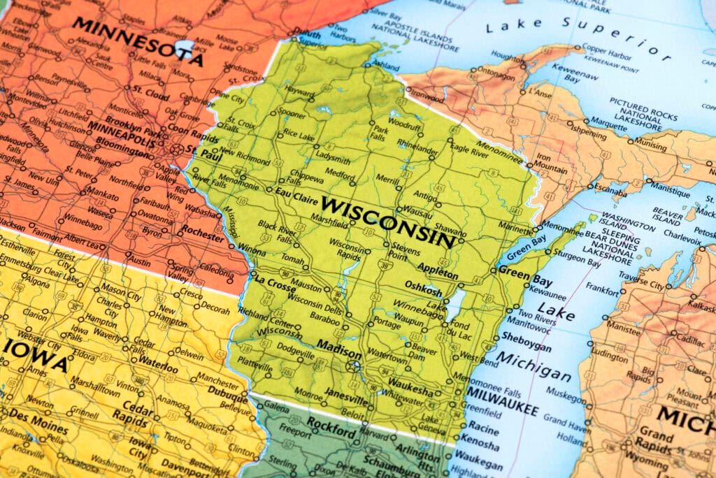 Don't Minnesota our Wisconsin! Our <a href="/ElizabethWolnik/">Elizabeth Wolnik</a> presents a fascinating look at the massive fiscal problems of this state's liberal neighbor to the northwest and how Wisocnsin can avoid its fate. heartlandpost.com/dont-minnesota…