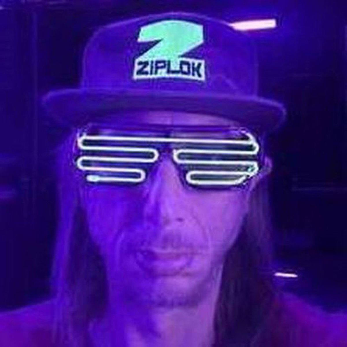 Ziplok Studio tweet media