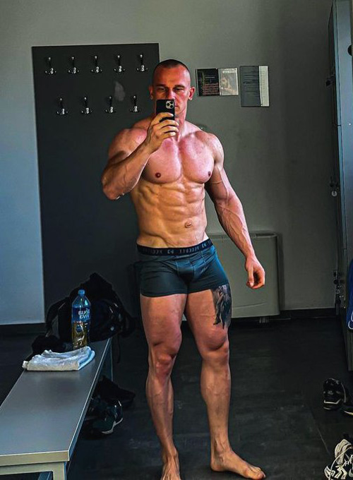 Serbian Muscle tweet media