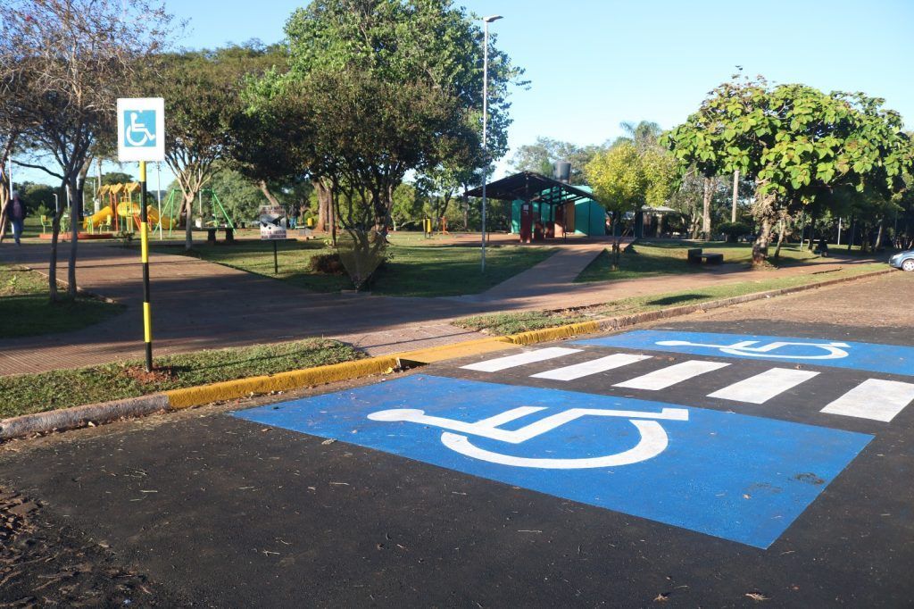 meridiano_55's tweet image. Oberá impulsa la accesibilidad en la Plaza Malvinas #destacadas #general 
Desde la Unidad Ejecutora Municipal (UEM), en conjunto con el área de Movilidad 
meridiano55.com/obera-impulsa-… #accesibilidad #espaciopúblico #inclusión