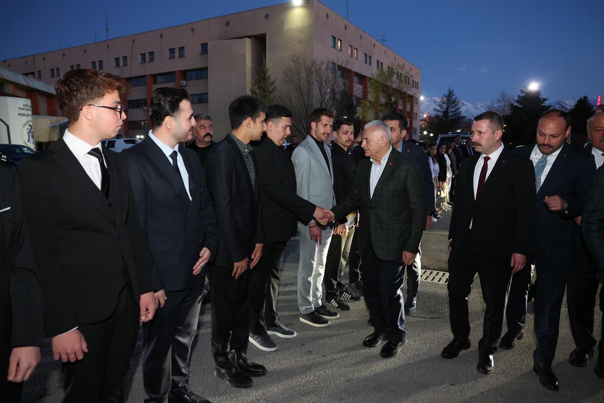 Binali Yıldırım tweet media