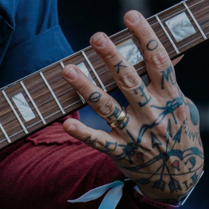 ɐlnɐd 击 tweet media