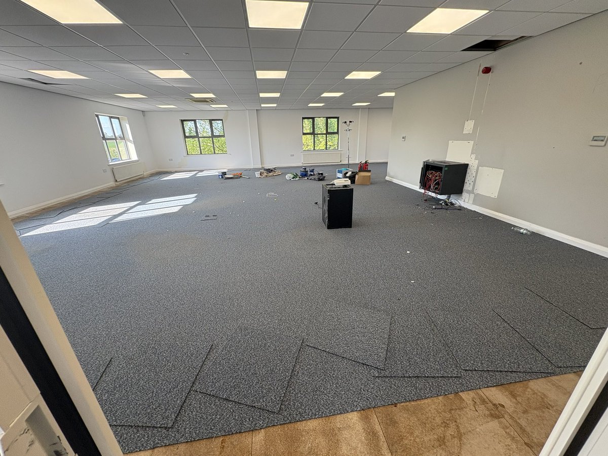touch_telecom's tweet image. 🚧 WORK HAS STARTED! 🚧

Work started Monday on our brand-new office &amp;amp; warehouse unit and we’re already moving at full speed 💨

Plenty more to come—keep your eyes peeled 👀

#TouchTelecom #NewOffice #Expansion #Telecoms #BehindTheScenes