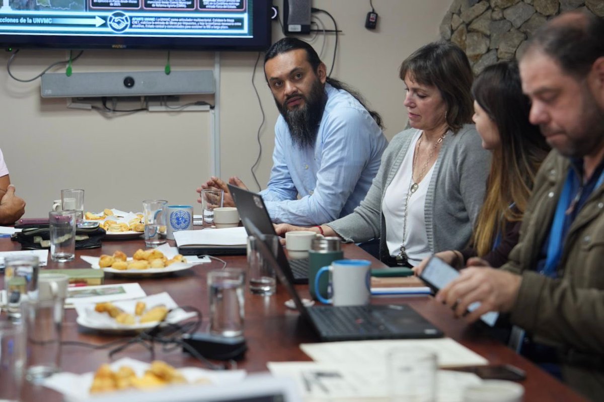 JencaMiroslav's tweet photo. Mi reconocimiento y agradecimiento por la labor del equipo regional Pasto y del equipo local de Tumaco @MisionONUCol. Su trabajo con comunidades, víctimas, firmantes e instituciones de #Nariño es fundamental para avanzar en la implementación del #AcuerdoDePaz en el sur del país. https://t.co/WQ62Zh1rF0