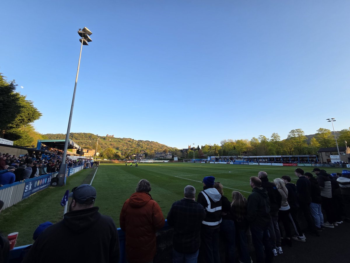 barty181's tweet photo. Heartbreak for the Gladiators 

Matlock Town 1 Bradford Park Avenue 2

Northern Premier League Division East Play off Semi Final
🎟£12
👥1,268 
#groundhopping https://t.co/nHXOpOu4CI