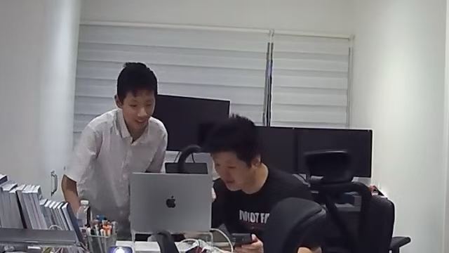 doctorzlai's tweet image. Day 443 - Leetcoding with Kids - 500.Keyboard Row
带娃刷题第443天 可以用一行键盘打出的单词

#leetcode #tutorial #daily #learning #python #programming #力扣 #编程 #计算机 #学习
