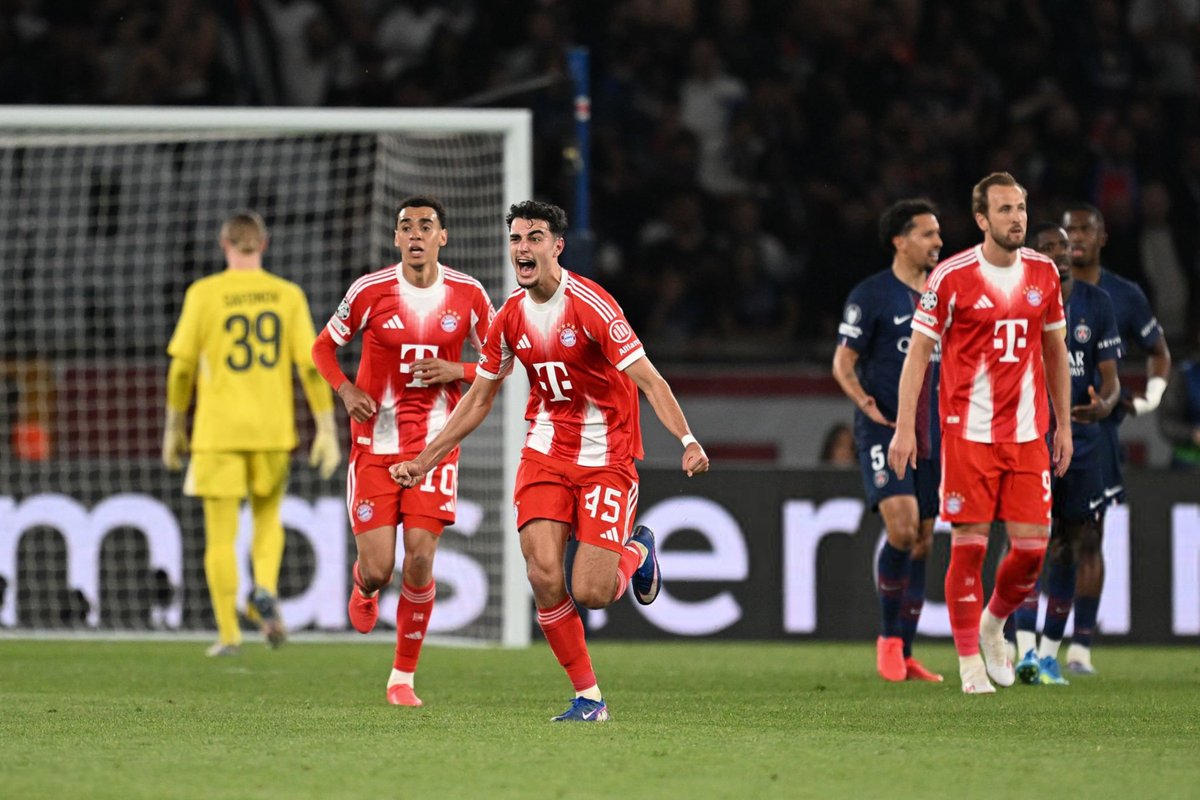 FC Bayern Türkiye tweet media