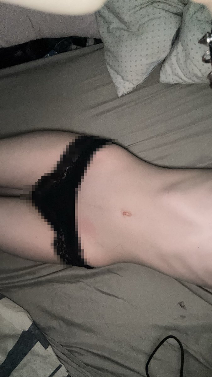 lilacalphobic's tweet image. Bodycheck today, felt so fat😞
#edtwt #shedtwt #bodycheck