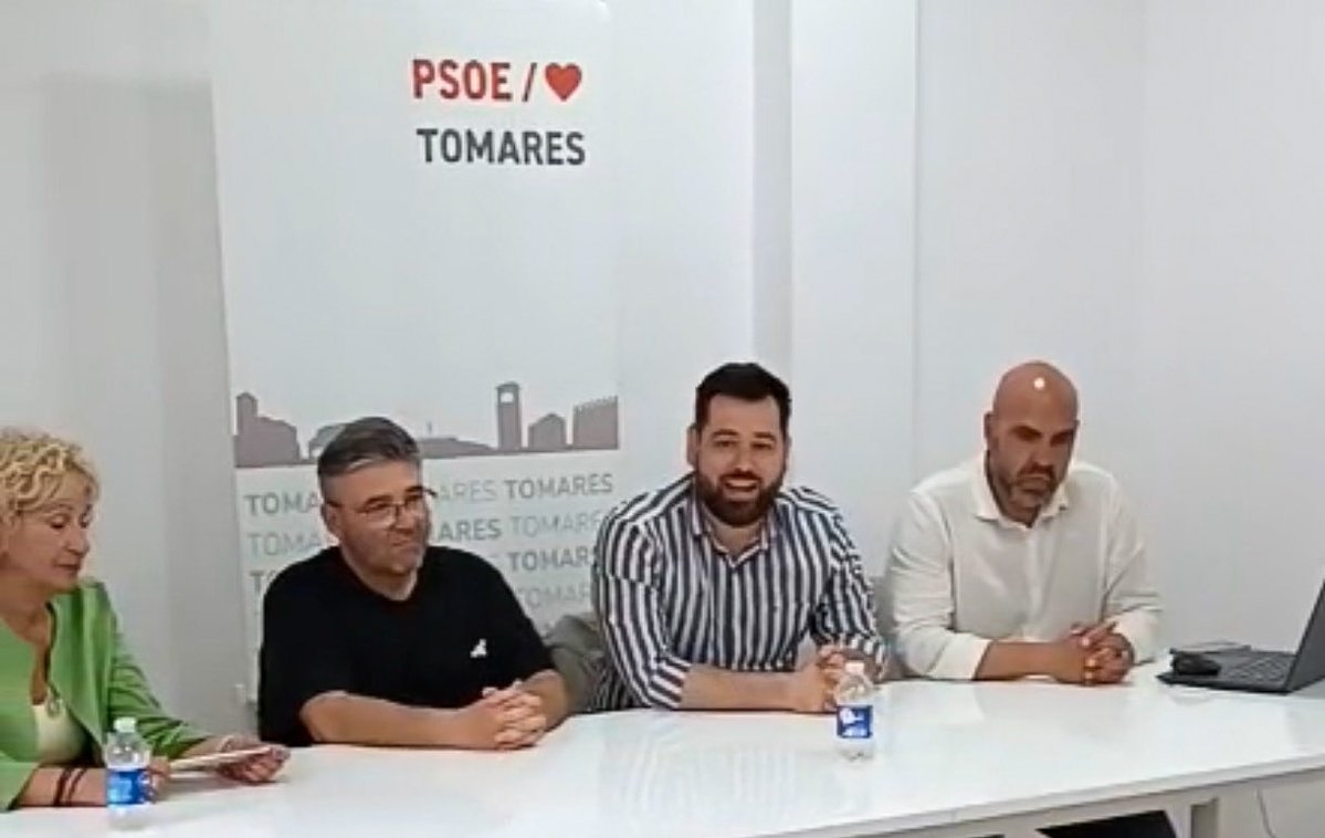 Nuestro candidato <a href="/Moyano_Ale/">Alejandro Moyano</a> ha estado en <a href="/PSOETOMARES/">PSOE DE TOMARES</a> defendiendo la #sanidadpública

✊️Hemos defendido con claridad la necesidad de reforzar la sanidad pública, recuperar la calidad asistencial y garantizar una atención digna para todos y todas

#17M