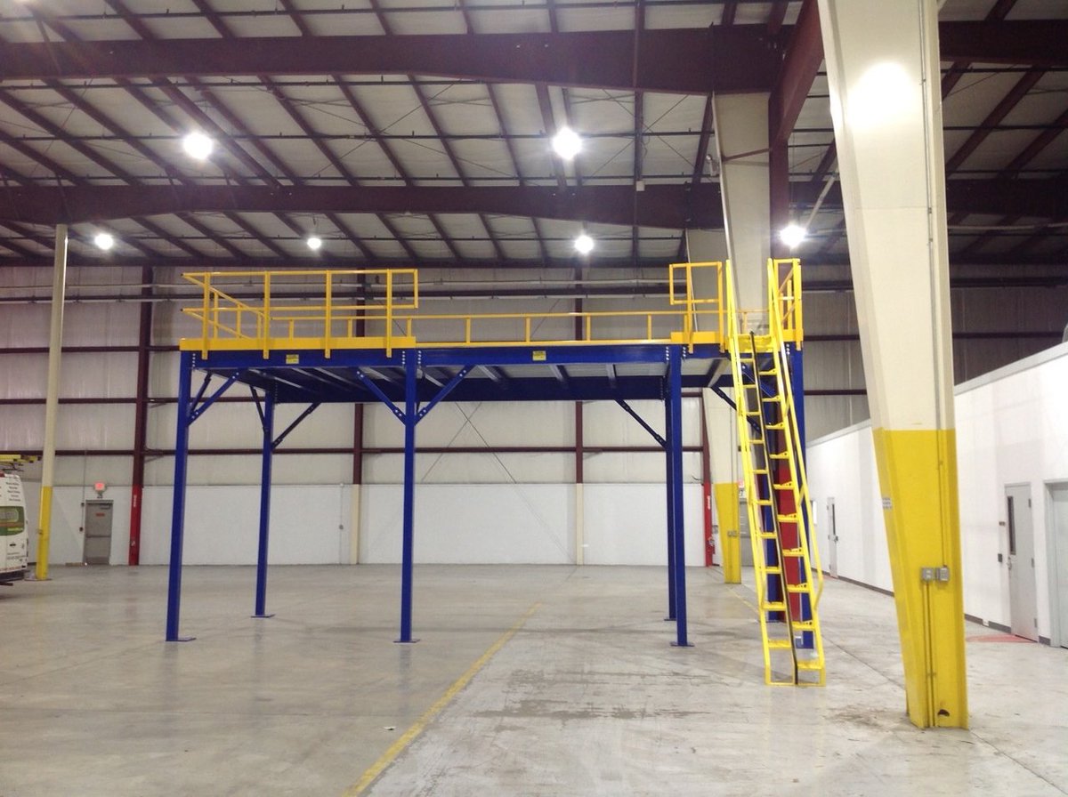 Cranston_MHEC's tweet image. Most facilities don’t run out of space, they run out of usable space. Mezzanines add capacity without disrupting the floor.
#Mezzanine #WarehouseOperations #FacilitySolutions #MaterialHandling #Cranston #BuiltToWork #engineering #Manufacturing #ProblemSolvers