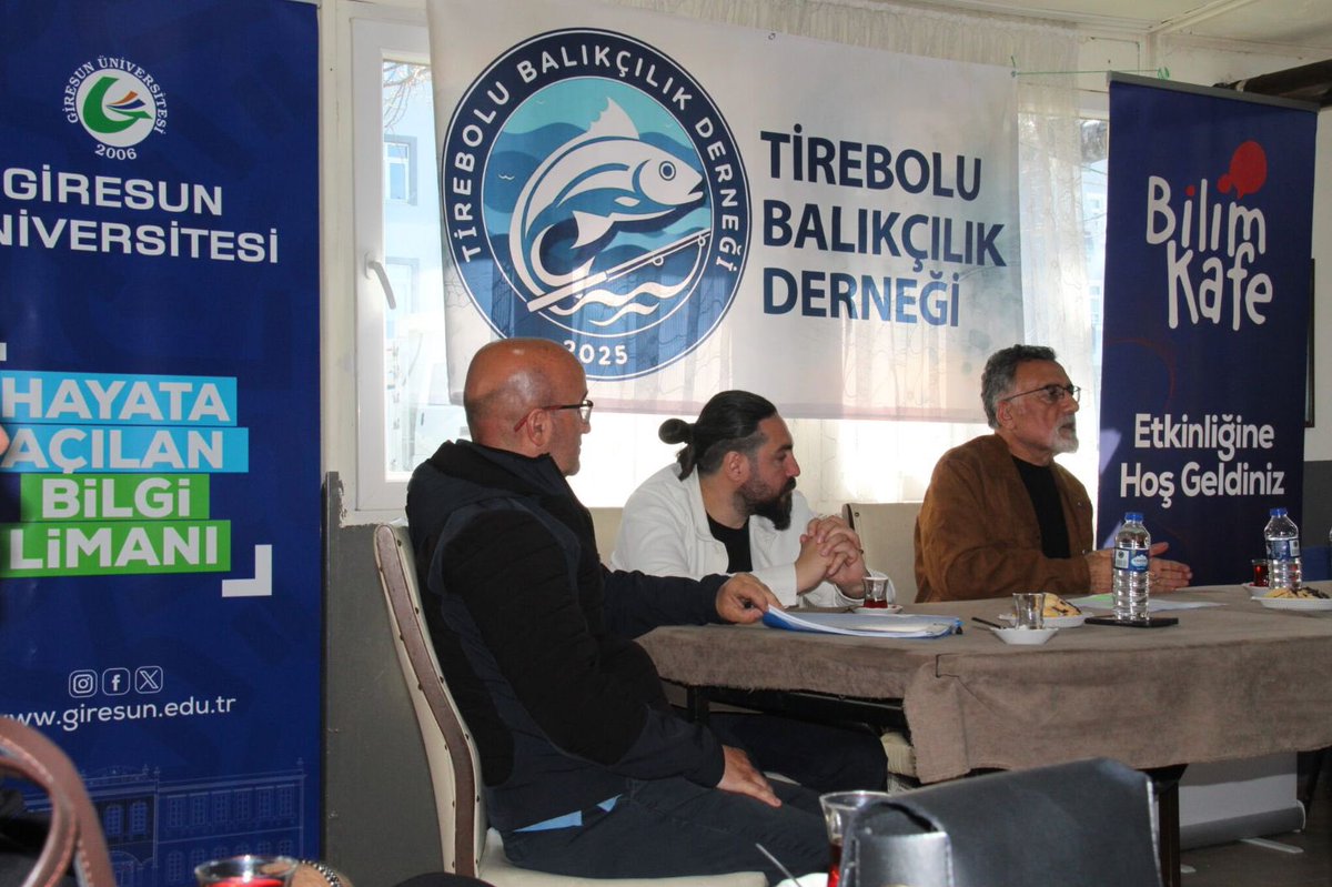perspek_tif's tweet photo. Giresun Üniversitesi Bilim İletişimi Ofisi’nin düzenlediği bilim kafe etkinliği kapsamında amatör balıkçılığın ekoturizm kapsamında değerlendirilmesinin Karadeniz’de sürdürülebilir kalkınmaya katkı sunabileceği konuşuldu.

(Devamı için ⬇️)
https://t.co/nZ08mxzXYp

#GiresunÜniversitesi #TireboluİletişimFakültesi #Gazetecilik #Bilim #Balıkçılık