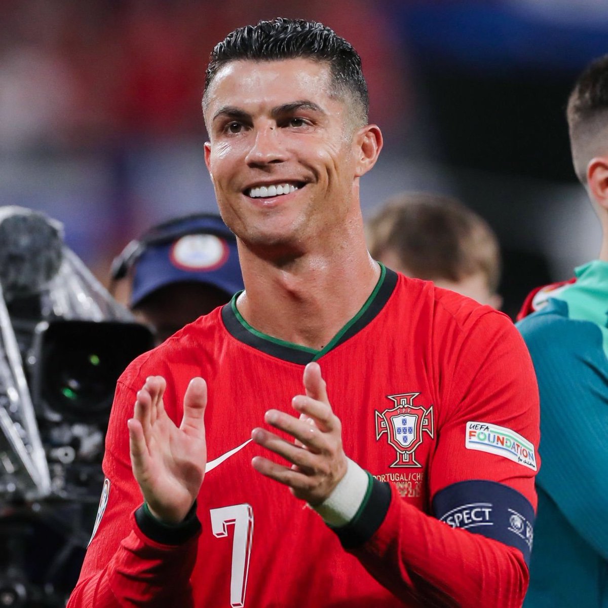 Fabrizio Ronaldo tweet media