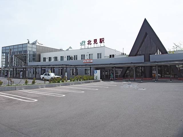 kendoumen_jet's tweet photo. 22日から出向先が北見市に。オニオンホールまで徒歩15分？くらいか•••• さて今日はZeppでロットン！　このツアー、京都から始まり北海道で終わり•••• 念願のワンマン、満タンまでもう少し？ https://t.co/jHGnBB8MxA
