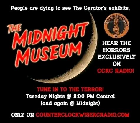 MidnightMuseumX's tweet image. From 8 tiny reindeer 🎅 to 8-armed terror 🐙, tonight's "Creature Double Feature" presents tours 7 &amp;amp; 8!

The Curator is expecting you! 💀

Tues nights @ 8 PM Central (and again @ Midnight)

EXCLUSIVELY on #CCKCRadio

counterclockwisekcradio.com
tinyurl.com/counterclockwi…

#horror #radio