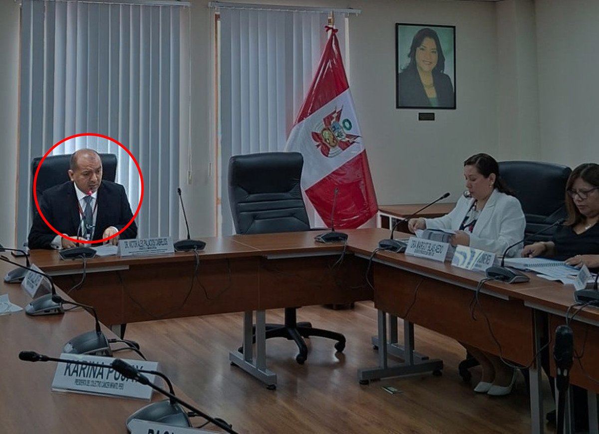 saludconlupa's tweet image. 🚨El funcionario que hoy define qué medicamentos contra el #cáncer compra el Estado asesoró a un laboratorio y luego impulsó una millonaria compra que lo benefició.

Víctor Palacios volvió al Minsa como responsable de esas decisiones. Hasta hace días era asesor del Congreso.🧵