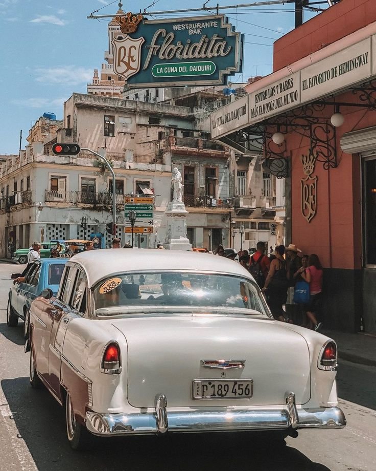 The past time woman tweet media