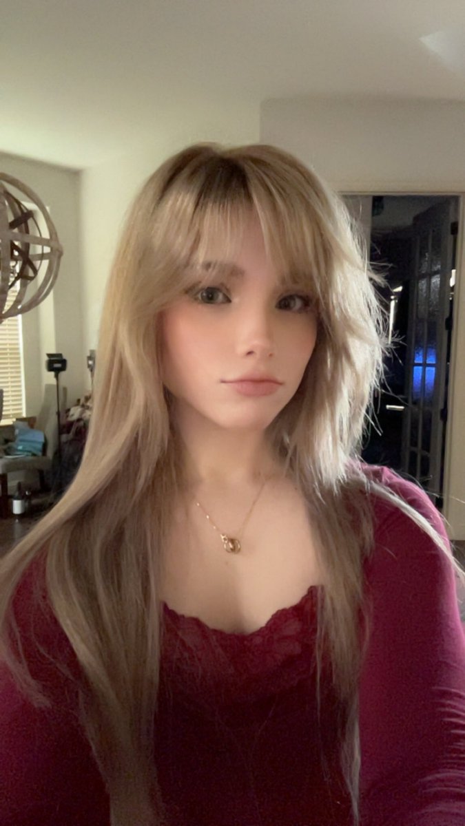 emmy. ♡ tweet media