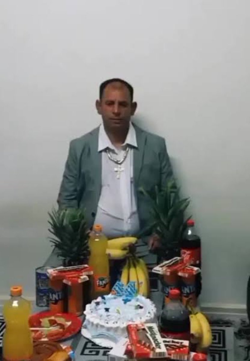 mesnevi okuyan mütesettir kız tweet media