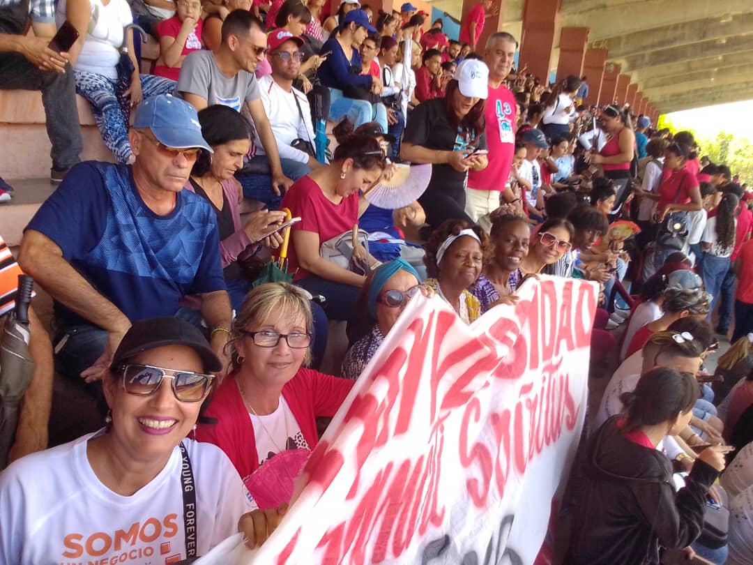 UnissJMarti's tweet photo. Presente en última Plenaria previo a la celebración del #1Mayo en #SanctiSpíritusEnMarcha profesores y trabajadores de la @UnissJMarti mostrando sus iniciativas y el apoyo incondicional a la Revolución. #UnissNosUne #UniversidadCubana @Ariadnavr2019 @AxValdesG @Edelvy5 @Oliurca1 https://t.co/EHPuz1fkhu