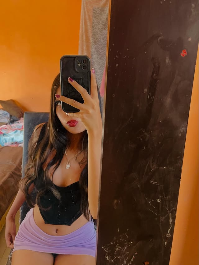 Sexy Vestidos 700K tweet media