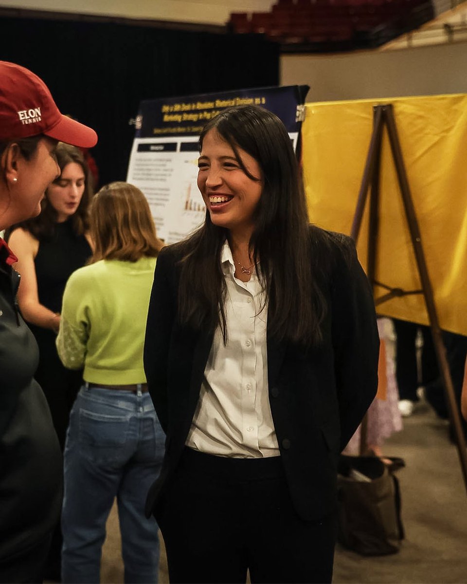 ElonWTennis's tweet image. So proud of Mar and Lisa for presenting their undergraduate research at SURF Day! 👏

#PhoenixRising | #EUWT