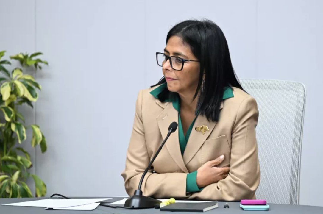 ComentarioUdeC's tweet image. #Mundo

Asegura Delcy Rodríguez que “habrá mejora”, ante expectativa por aumento salarial

elcomentario.ucol.mx/?p=314813

#ElComentario #Venezuela #DelcyRodríguez #CrisisEconómica #AumentoSalarial #SalarioMínimo