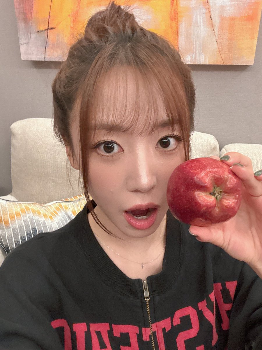 apinkbbls's tweet photo. 🦅📸
[260426, 11:51PM KST] https://t.co/xbf722sd9r