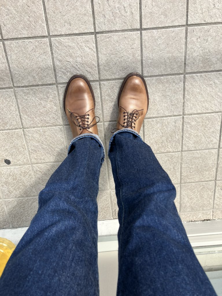 こりゃ革靴もより一層大切に履かないとアカンわな
