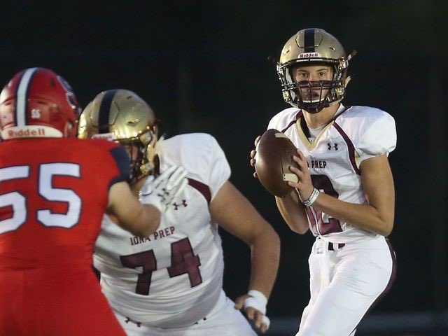 ionafootball's tweet photo. Congrats &amp; good luck to former QB1 @derekr1212 on his Minicamp invite with the @Titans. Derek is our 5th alum invited to an @NFL camp. @IonaPrepSports @Joespags12 @PatGallojr @vinnysullivan77 @CoachMoffitt @RivalsHS @Andy_Villamarzo @PrepRedzoneNY @PRZcory @KDJmedia1 @lohudsports https://t.co/FzqloOfV0N