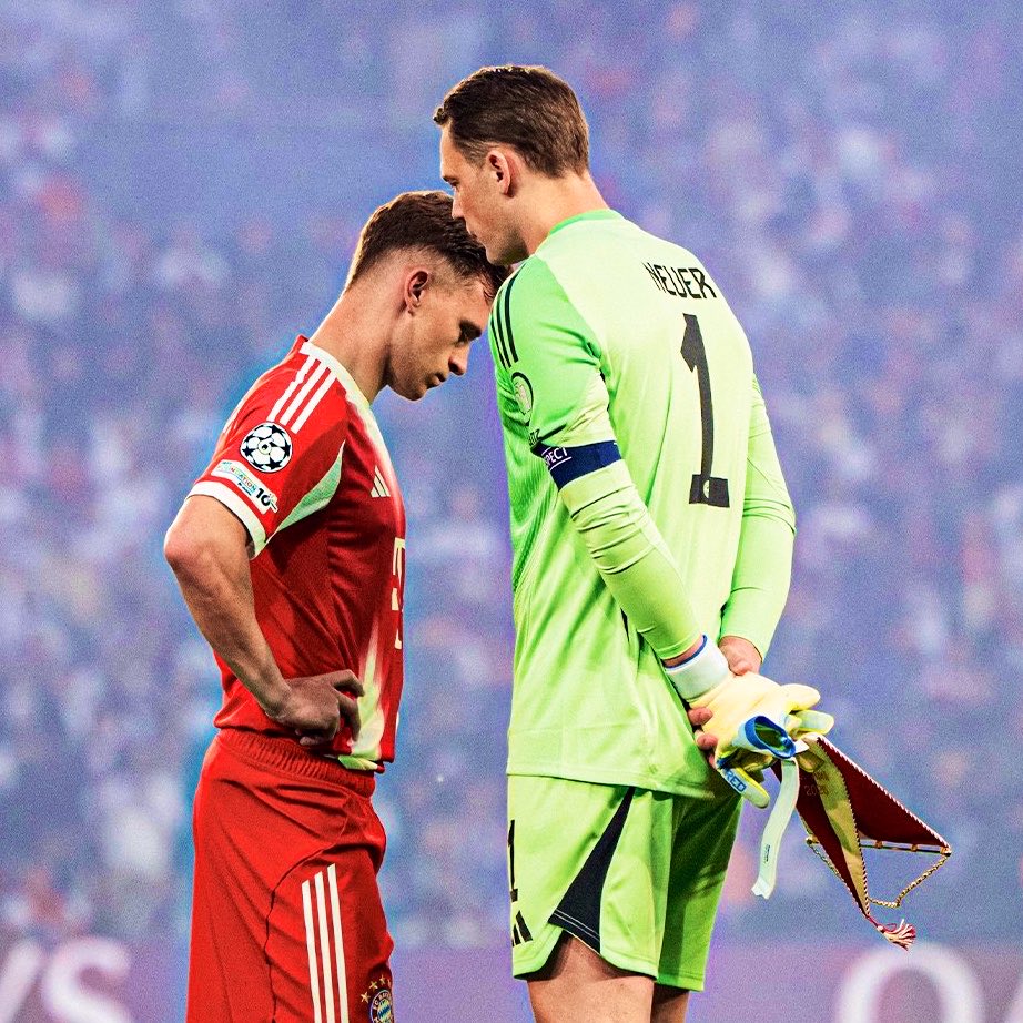 BundesInsider's tweet photo. Manuel Neuer não defendeu nenhum chute em Paris Saint-Germain 5-4 Bayern de Munique.

Ele se tornou o primeiro goleiro nas últimas 16 temporadas da Champions League a sofrer 5+ gols sem registrar uma única defesa em uma partida de fase eliminatória.

🫠 https://t.co/LkMCzd4rct