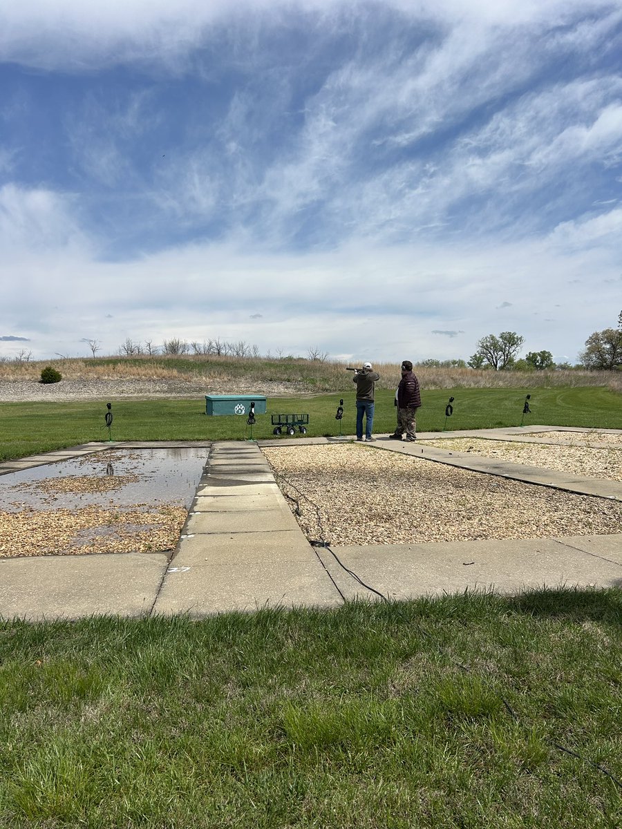 NWCampusRec's tweet image. Thank you, Dr. McCormick for bringing your class to #MOERA for #trapshooting!