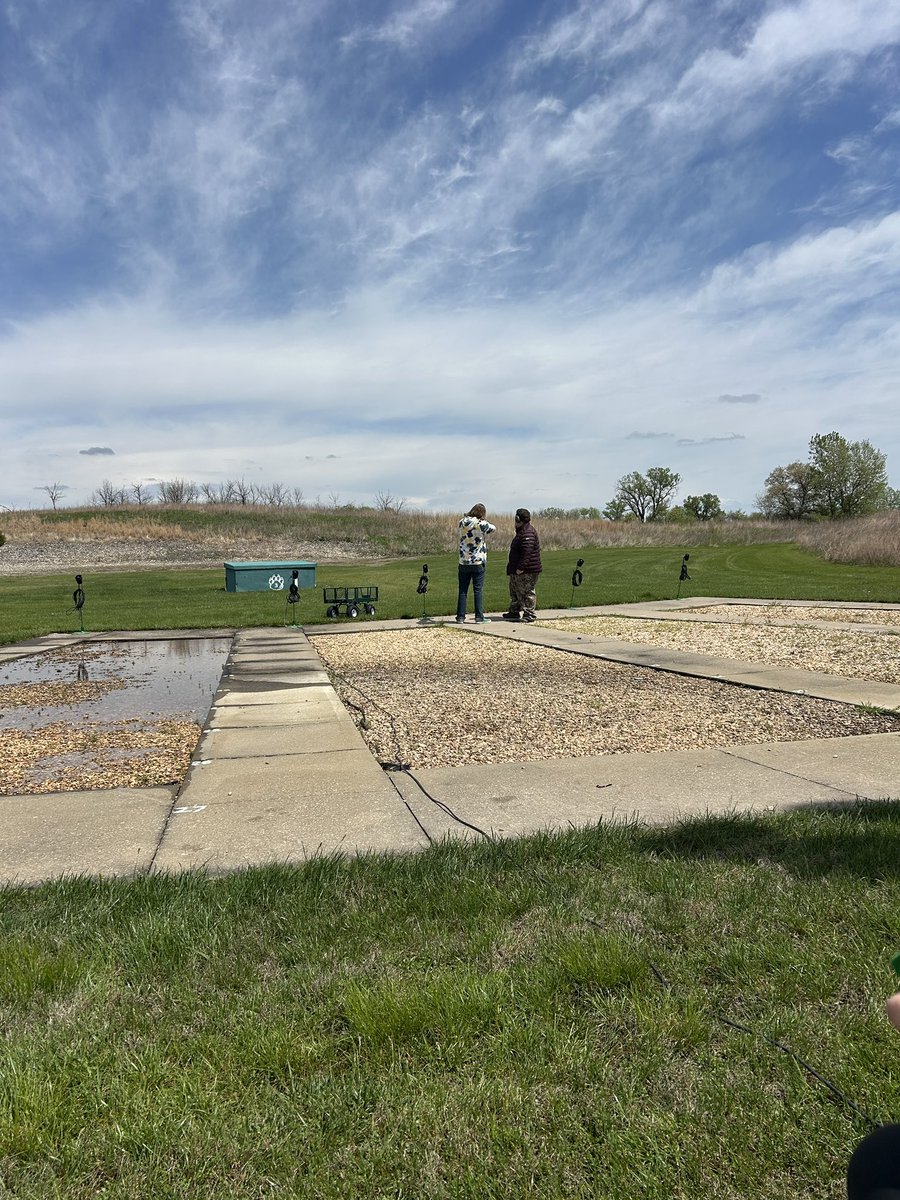 NWCampusRec's tweet image. Thank you, Dr. McCormick for bringing your class to #MOERA for #trapshooting!